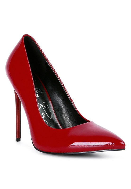 Pumps mit Stilettoabsatz in Personenform
