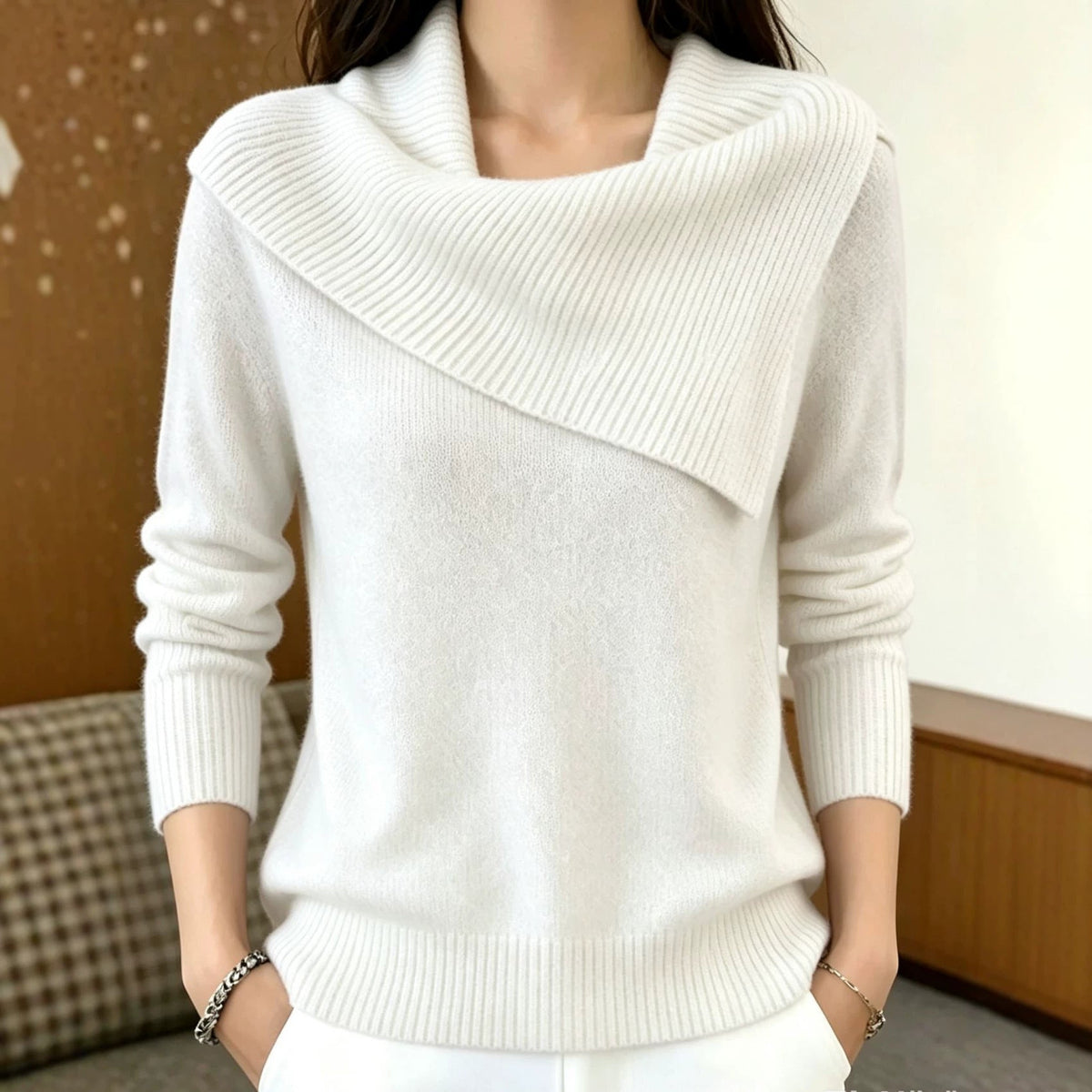 Ribbed Knit Pullover Sweater in white