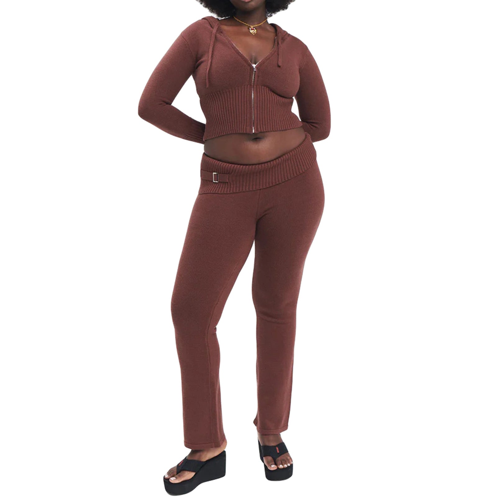 Set aus Langarm-Pullover und hochtaillierter langer Hose