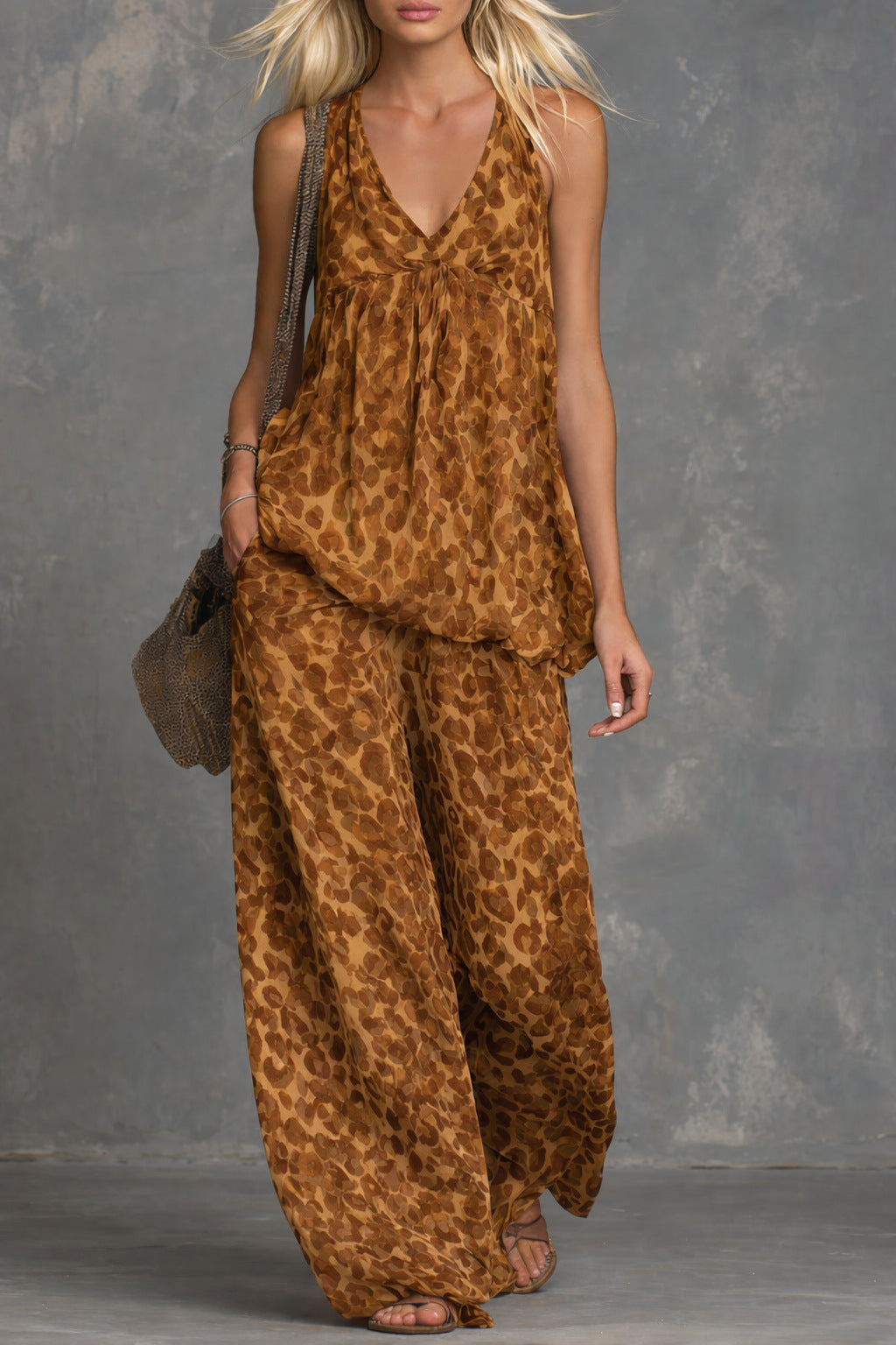 Damen-Set aus ärmellosem Oberteil mit Leopardenmuster und Chiffonhose