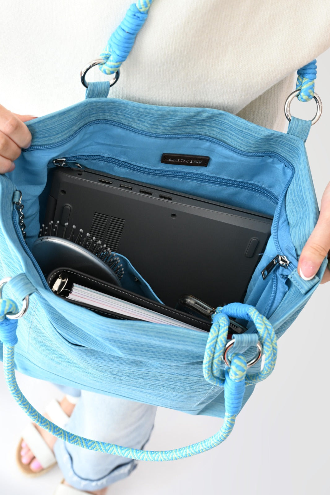 Active Tote w/Wristlet