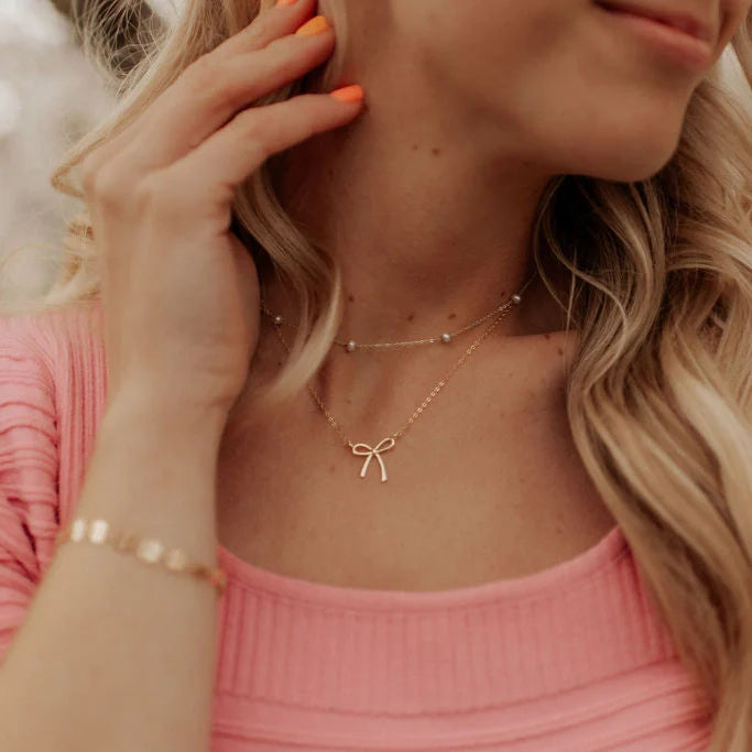 Lily Bow Necklace