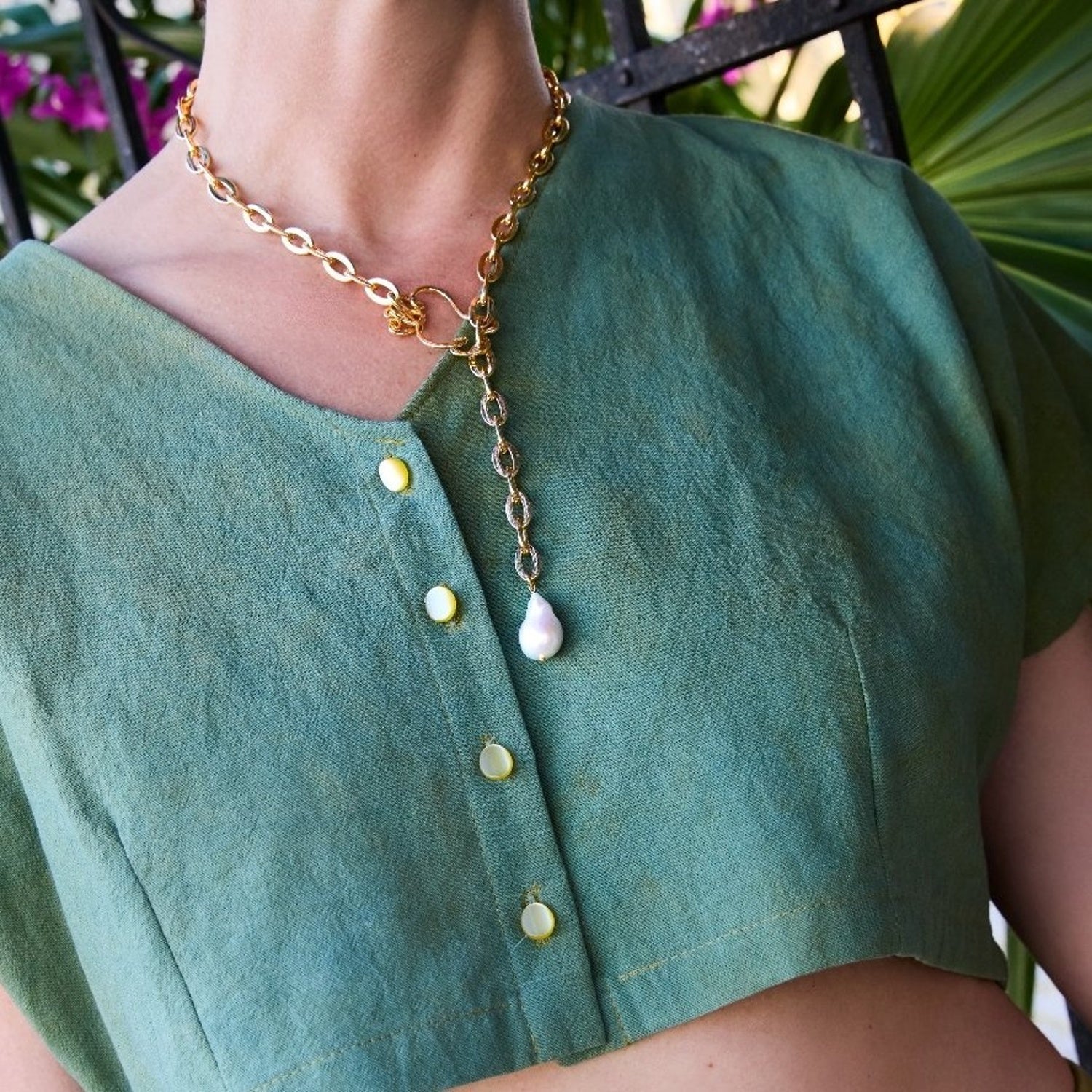 Eva Pearl Necklace