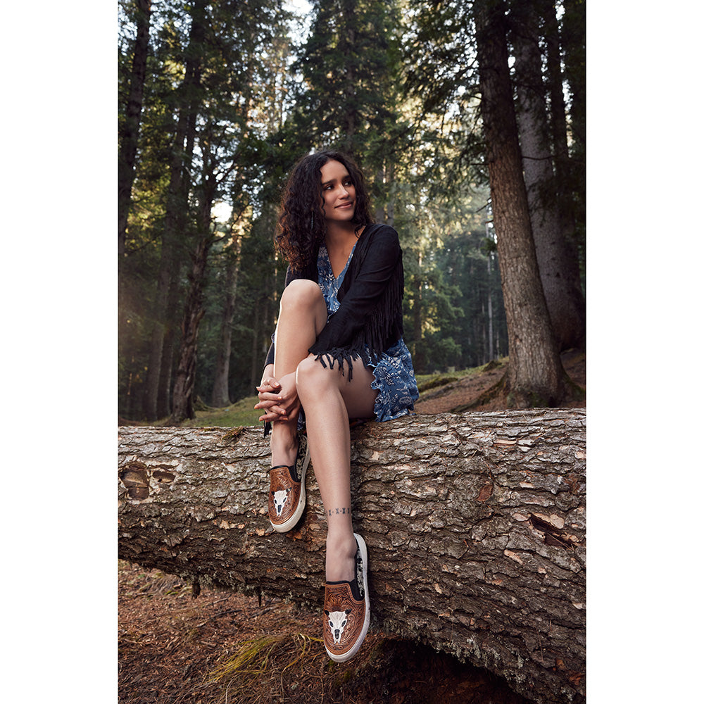 Myra Reflexo Textured Leather Slip-Ons Sneakers