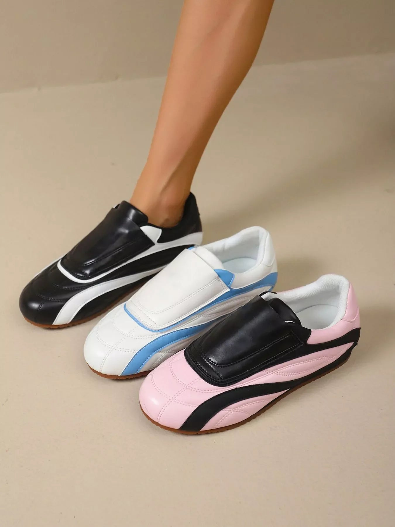 Contrast Round Toe Sneakers