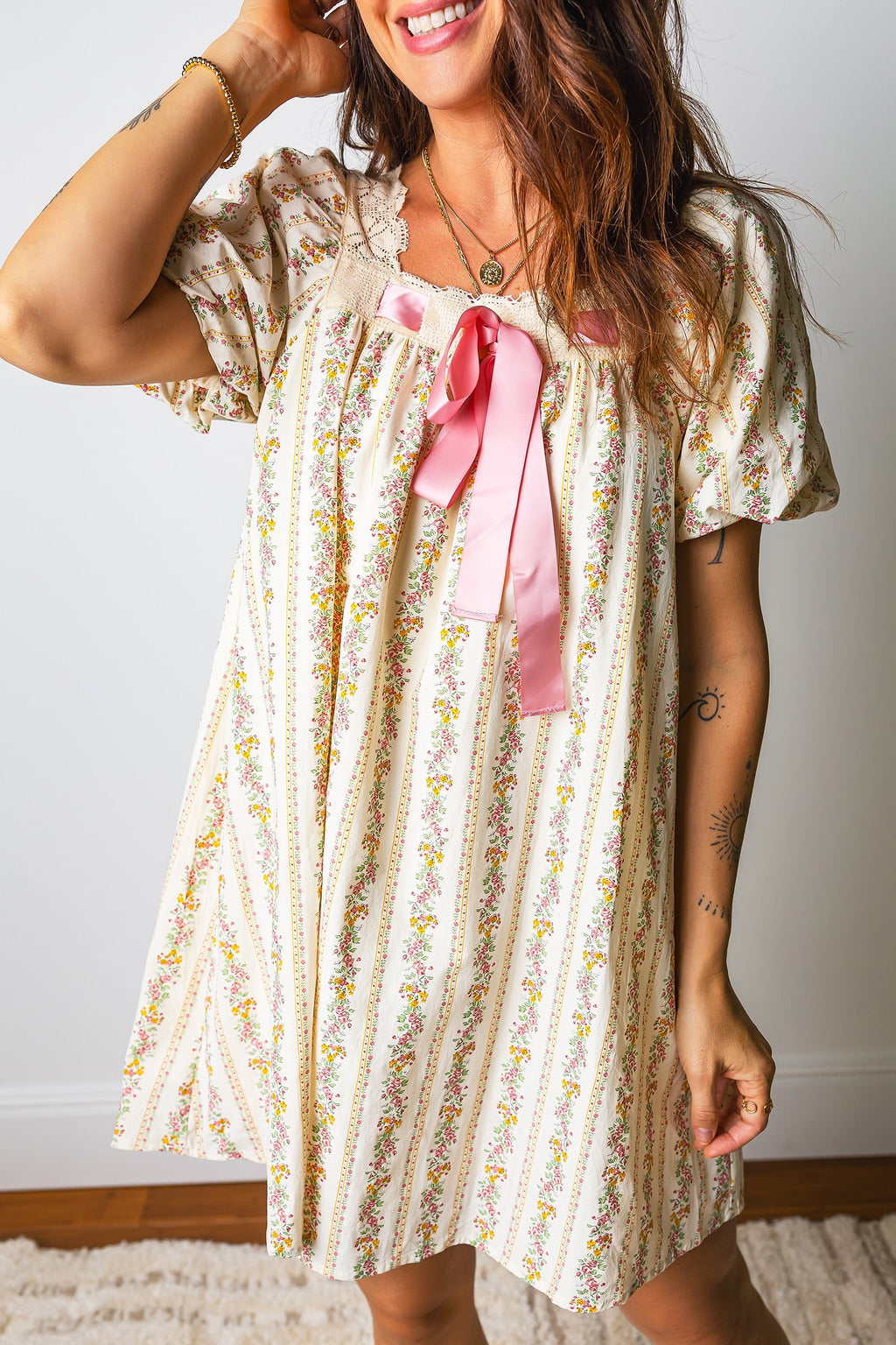 Floral Contrast Ribbon Bow Lace Square Mini Dress