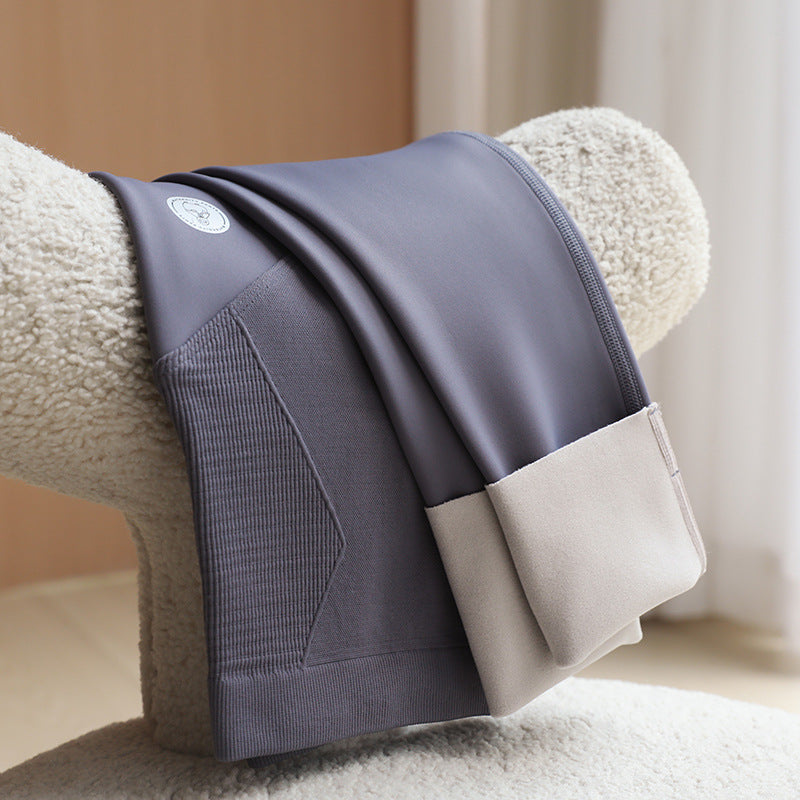 Gefütterte Umstandsleggings mit Bauchstütze