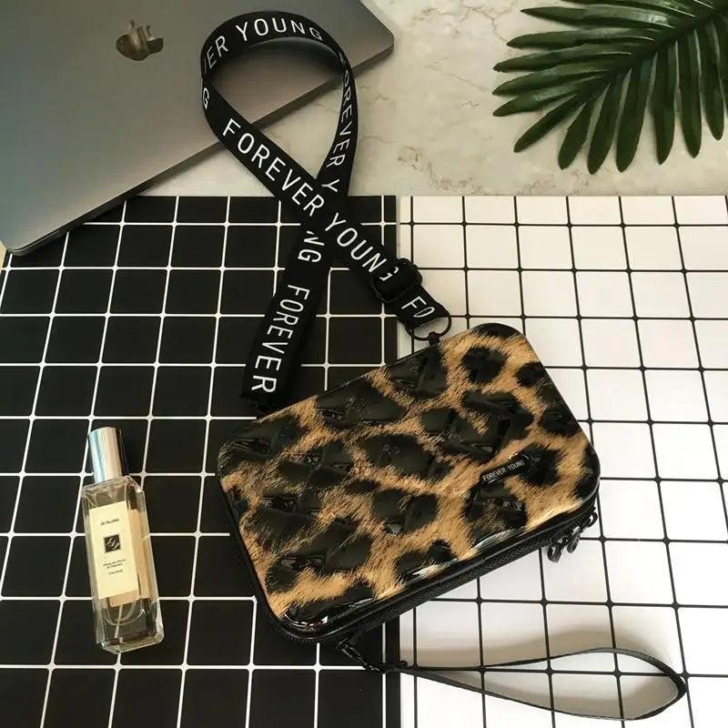 Delightful Designer Women Handbags For Women And Girls Small Shoulder Bag Women's Famous Clutch Bag