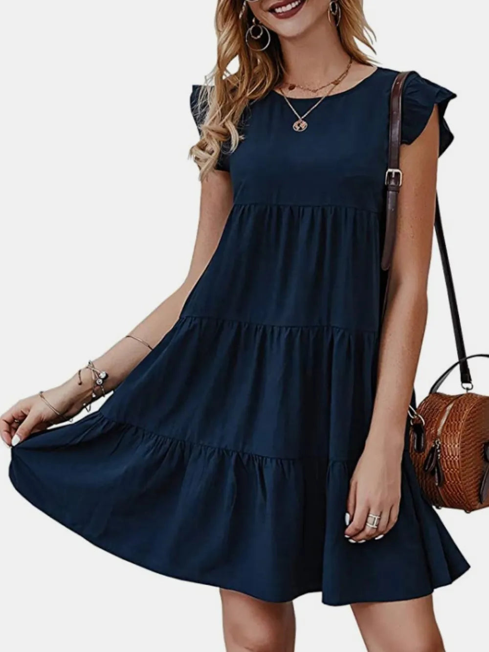 Gerüschtes Rundhals-Minikleid mit Kappenärmeln